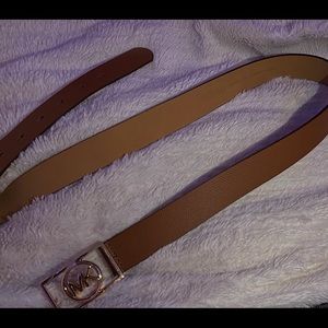 Brand new, never worn! (Got wrong size for myself)